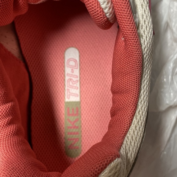 Nike Women’s Running Shoes size 10 - Picture 4 of 6